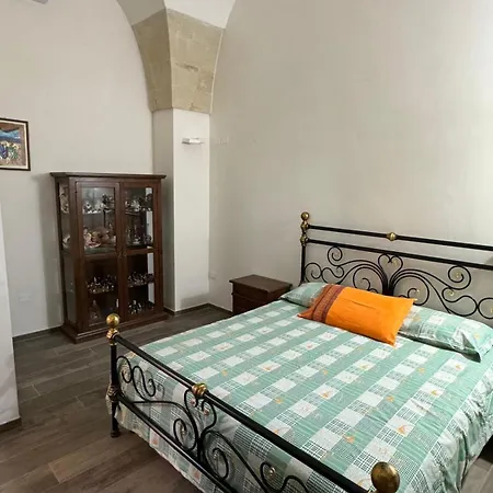 Casa Nzina Maglie